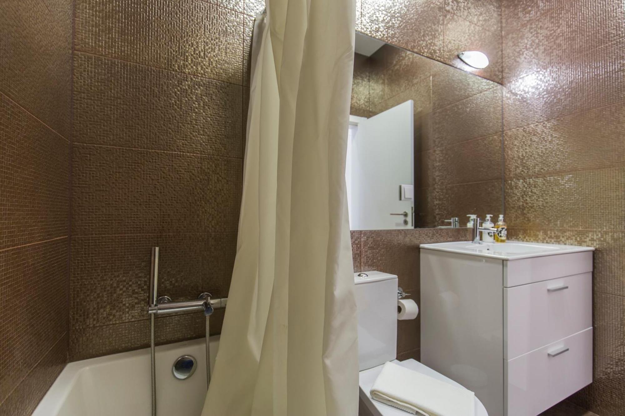 100 A - Central Lisbon Flat By Pink St. Apartamento